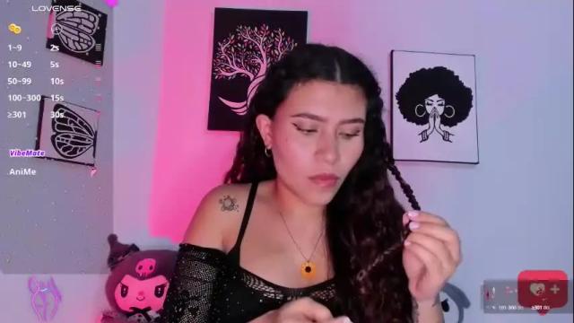 Image 4 of ariadna_tr Stream on Chaturbate on 20 days ago