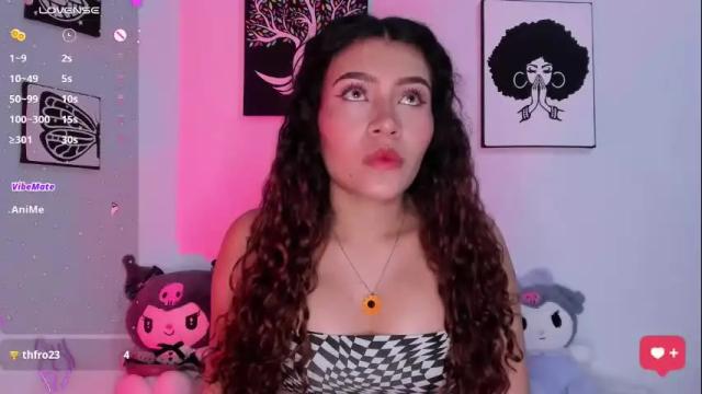 Image 7 of ariadna_tr Stream on Chaturbate on 18 days ago
