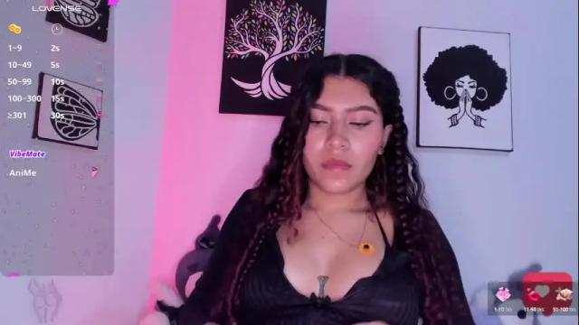 Image 2 of ariadna_tr Stream on Chaturbate on 13 days ago