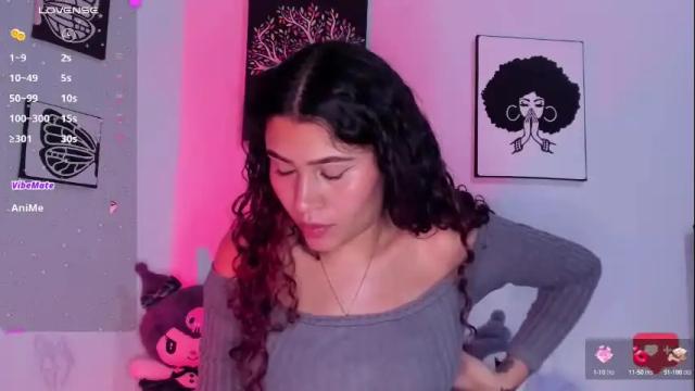 Image 3 of ariadna_tr Stream on Chaturbate on 3 days ago