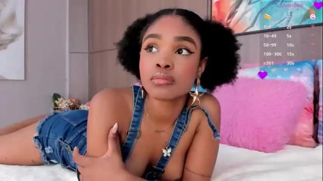 Image 6 of ariafoster Stream on Chaturbate on 1 month ago