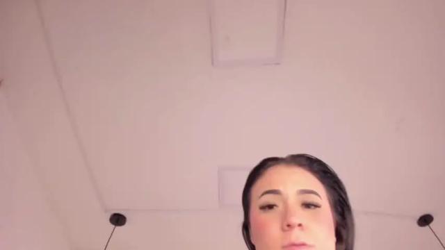 Image 8 of ariah_moont Stream on Chaturbate on 16 months ago