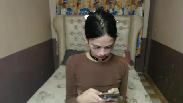 Image 3 of ariahooper Stream on Chaturbate on 15 days ago