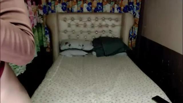 Image 2 of ariahooper Stream on Chaturbate on 1 month ago