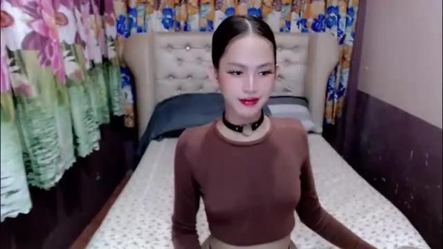 Image 3 of ariahooper Stream on Chaturbate on 29 days ago