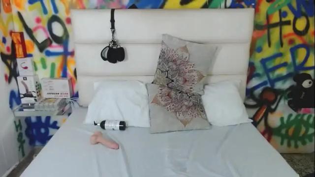 Image 12 of ariamartins Stream on Chaturbate on 26 days ago