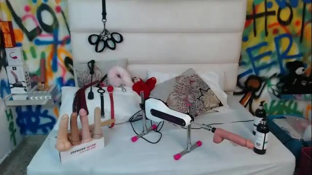 Image 2 of ariamartins Stream on Chaturbate on 3 months ago