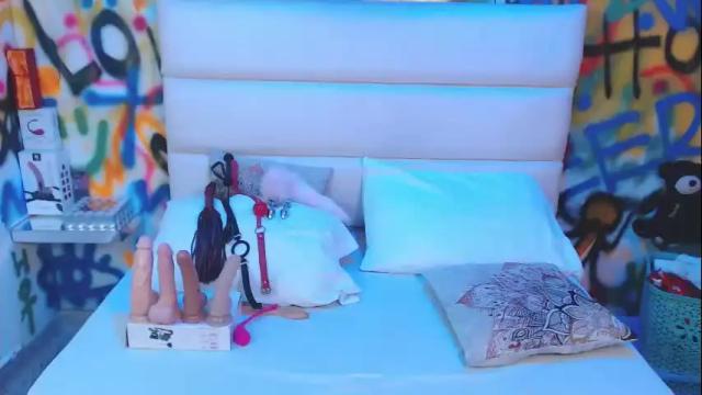 Image 3 of ariamartins Stream on Chaturbate on 3 months ago