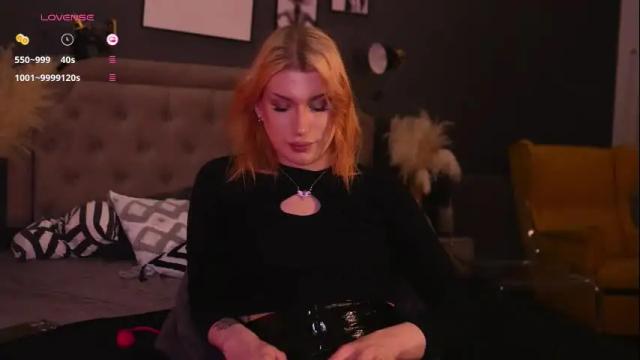 Image 8 of ariana_asti Stream on Chaturbate on 8 months ago