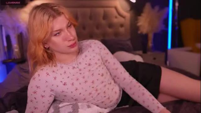 Image 12 of ariana_asti Stream on Chaturbate on 1 month ago