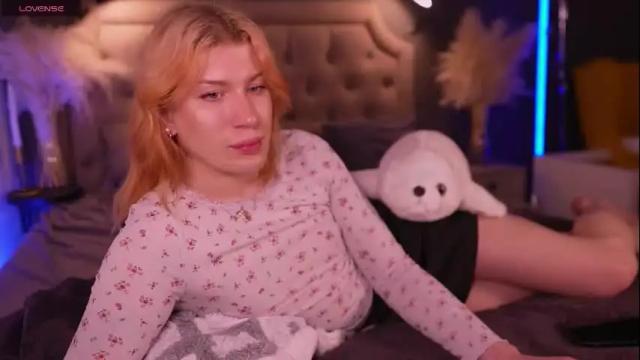 Image 8 of ariana_asti Stream on Chaturbate on 1 month ago