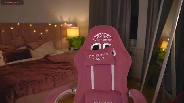 Image 4 of ariana_asti Stream on Chaturbate on 9 days ago
