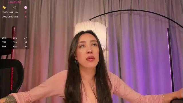 Image 3 of ariana_fitl Stream on Chaturbate on 1 month ago