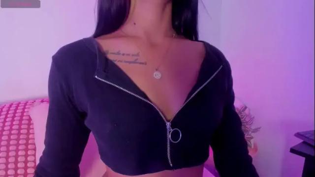 Image 2 of ariana_klart Stream on Chaturbate on 1 month ago