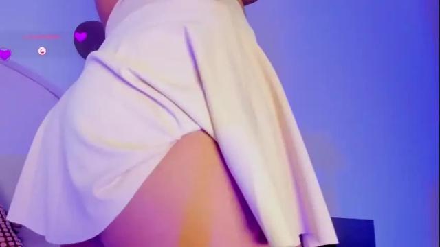 Image 3 of ariana_klart Stream on Chaturbate on 1 month ago