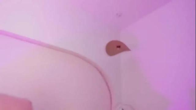 Image 2 of ariana_klart Stream on Chaturbate on 3 days ago