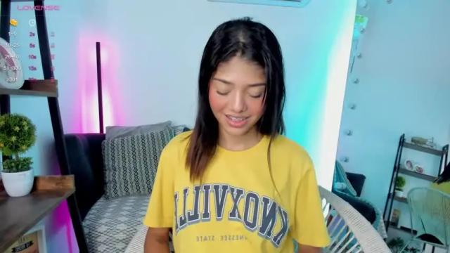 Image 3 of ariana_mitchel Stream on Chaturbate on 20 months ago