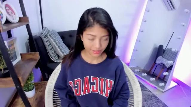Image 2 of ariana_mitchel Stream on Chaturbate on 20 months ago