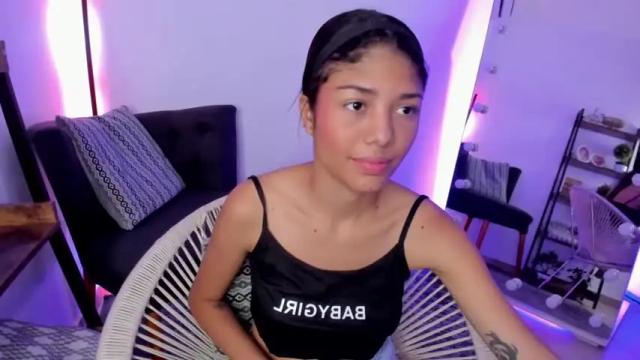 Image 2 of ariana_mitchel Stream on Chaturbate on 20 months ago