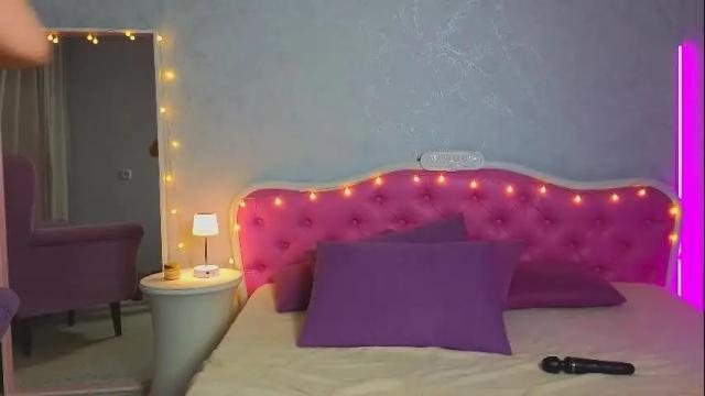Image 3 of ariana_petite Stream on Chaturbate on 1 month ago