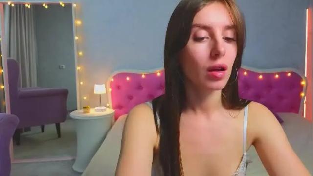 Image 2 of ariana_petite Stream on Chaturbate on 1 month ago