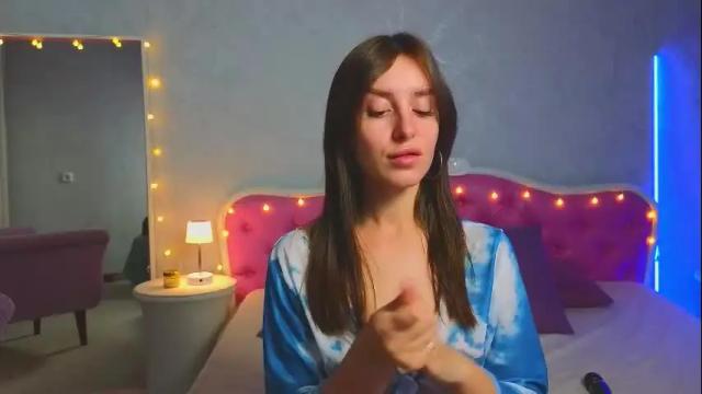 Image 4 of ariana_petite Stream on Chaturbate on 1 month ago