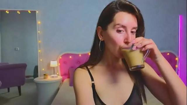 Image 3 of ariana_petite Stream on Chaturbate on 18 days ago