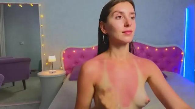 Image 12 of ariana_petite Stream on Chaturbate on 14 days ago