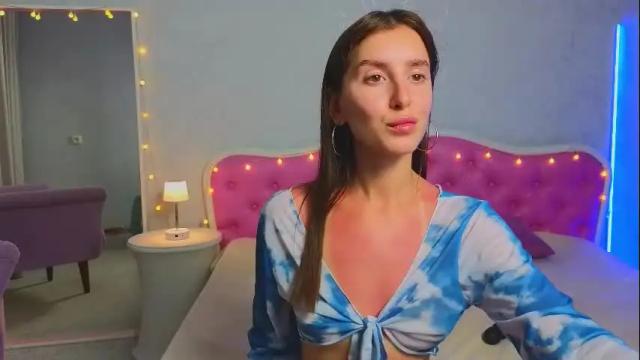 Image 3 of ariana_petite Stream on Chaturbate on 14 days ago
