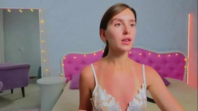 Image 12 of ariana_petite Stream on Chaturbate on 8 days ago