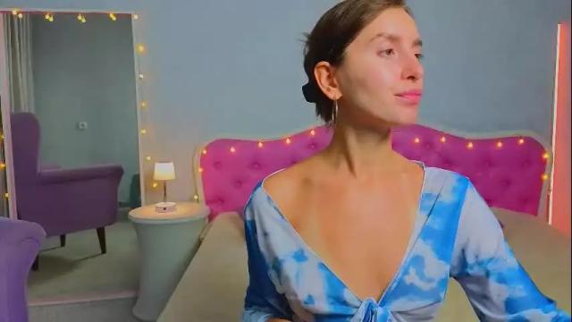 Image 7 of ariana_petite Stream on Chaturbate on 4 days ago