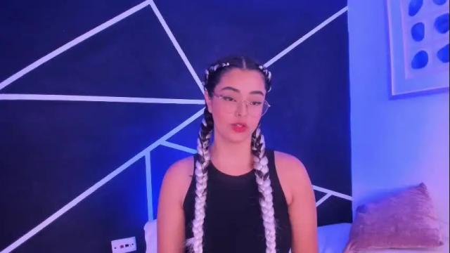 Image 3 of ariana_pierce Stream on Chaturbate on 1 month ago