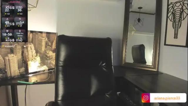 Image 4 of ariana_pierce Stream on Chaturbate on 27 days ago