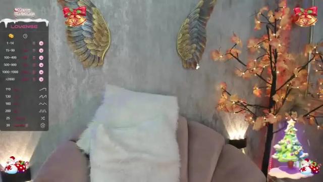 Image 2 of ariana_valdirii Stream on Chaturbate on 17 months ago