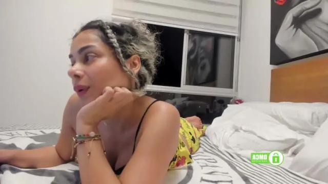 Image 7 of ariana_valdirii Stream on Chaturbate on 13 months ago