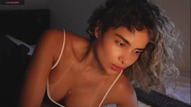 Thumbnail 1, ariana_valdirii's Stream at Chaturbate, 1 month ago
