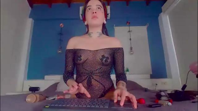 Image 3 of ariana_whitee Stream on Chaturbate on 1 month ago