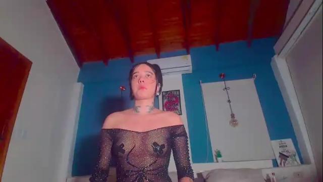 Image 4 of ariana_whitee Stream on Chaturbate on 1 month ago