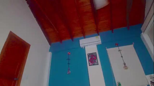 Image 8 of ariana_whitee Stream on Chaturbate on 1 month ago