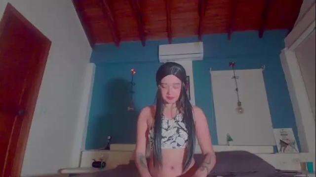 Image 3 of ariana_whitee Stream on Chaturbate on 1 month ago