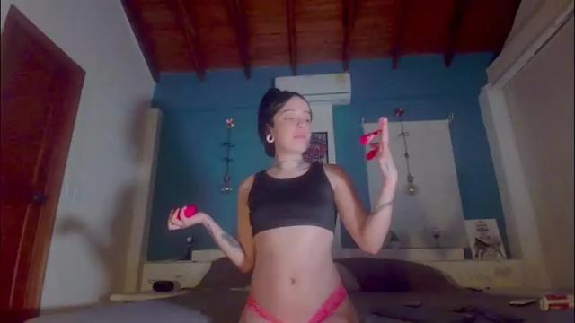 Image 11 of ariana_whitee Stream on Chaturbate on 1 month ago