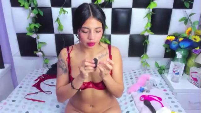 Image 4 of arianaa_tompsoon Stream on Chaturbate on 4 months ago