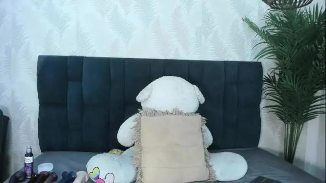 Image 3 of arianadiosa1 Stream on Chaturbate on 1 month ago