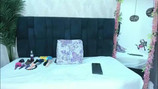 Image 10 of arianadiosa1 Stream on Chaturbate on 9 days ago