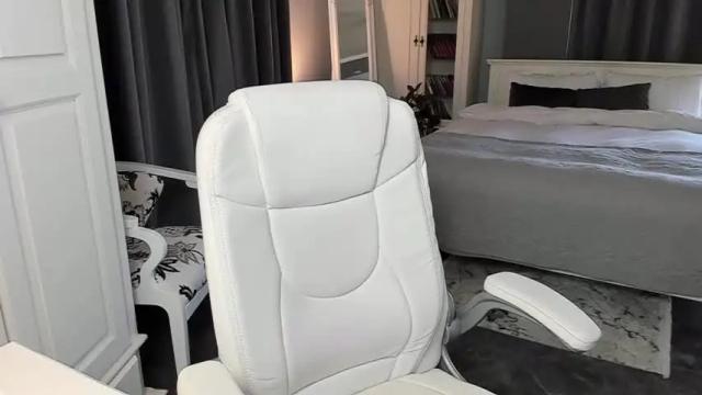 Image 3 of arianasage_ Stream on Chaturbate on 13 months ago