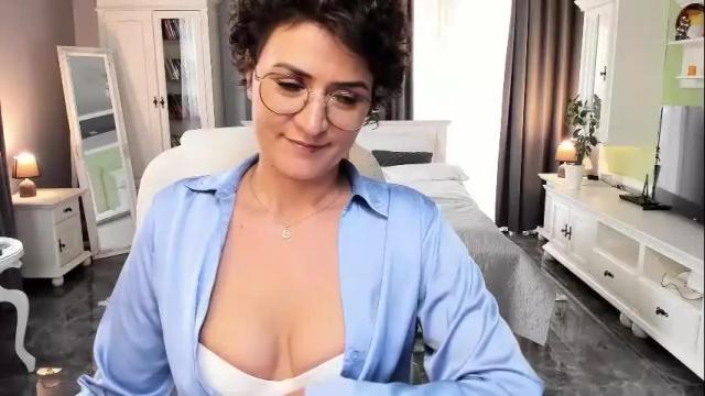 Image 8 of arianasage_ Stream on Chaturbate on 8 days ago