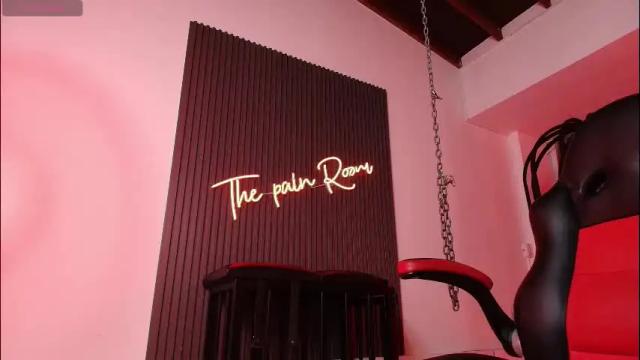 Image 3 of arianna__smith_ Stream on Chaturbate on 1 month ago