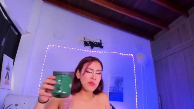 Image 3 of arianna_blue73 Stream on Chaturbate on 18 months ago