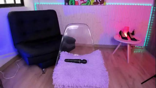 Image 2 of arianna_blue73 Stream on Chaturbate on 6 months ago