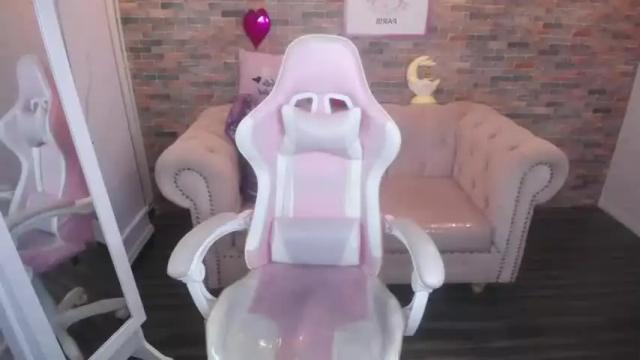 Image 4 of arianna_doll_b_ Stream on Chaturbate on 25 months ago